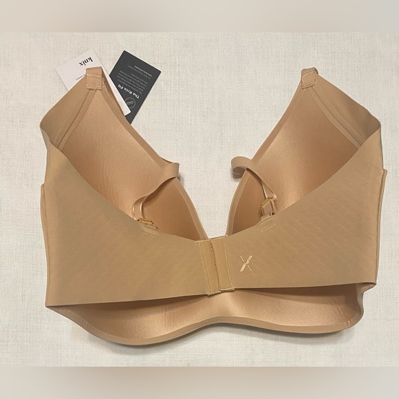 Knix - Wing Woman Contour Bra - Size: 8+ Color: Nude2 - EVBRA110N81. - Picture 6 of 9